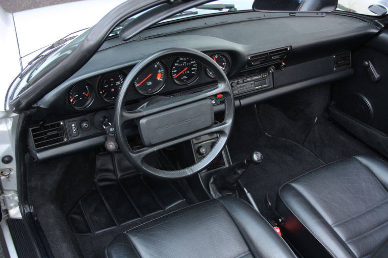 Porsche 911 Carrera 3.2 Speedster