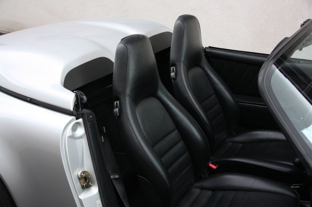 Porsche 911 Carrera 3.2 Speedster