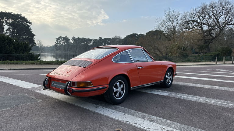 Porsche 911 E