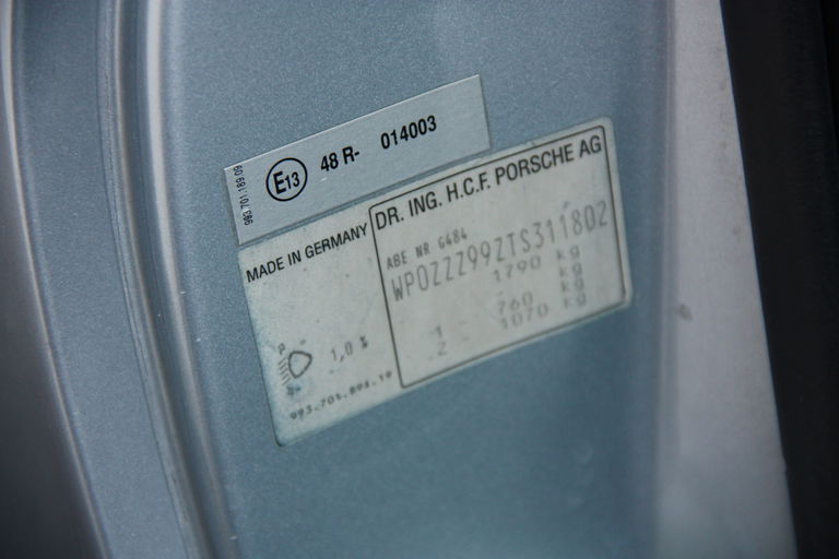 Porsche 993 Carrera 4S