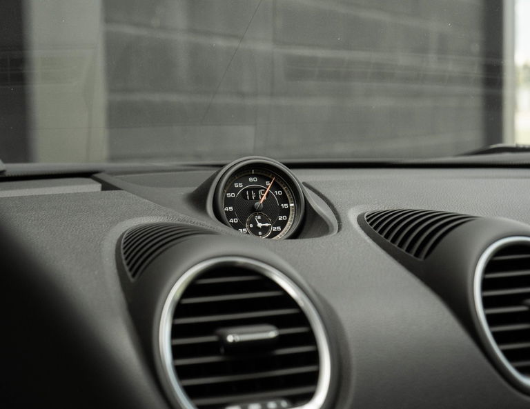 Porsche 718 Cayman GT4