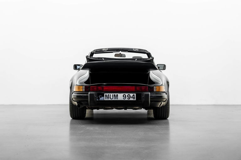 Porsche 911 Carrera 3.2