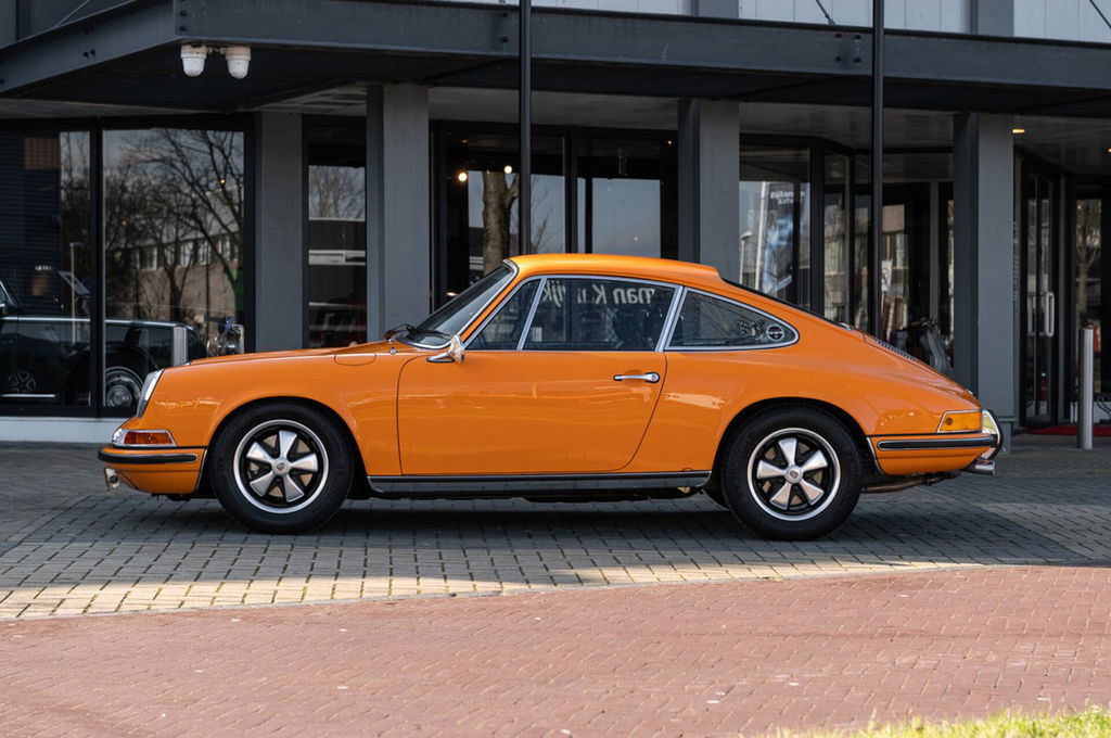 Porsche 911 T