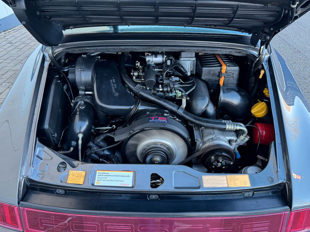 Porsche 964 Carrera 4