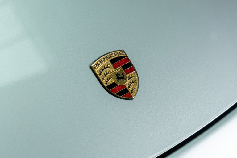 Porsche 996 Carrera 4