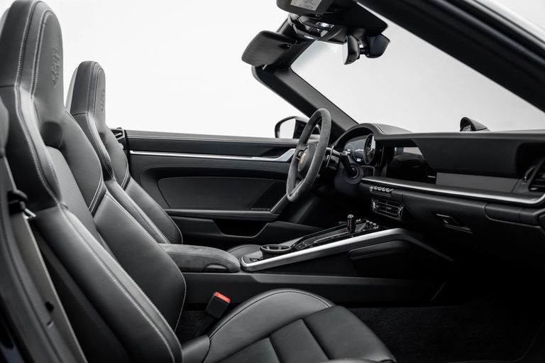 Porsche 992 Carrera 4S