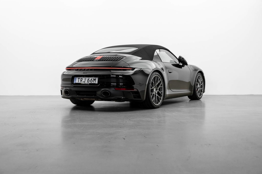 Porsche 992 Carrera 4S