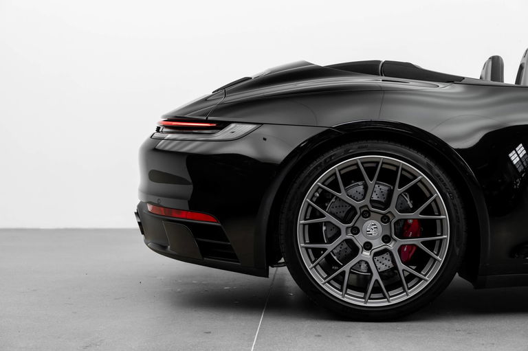 Porsche 992 Carrera 4S