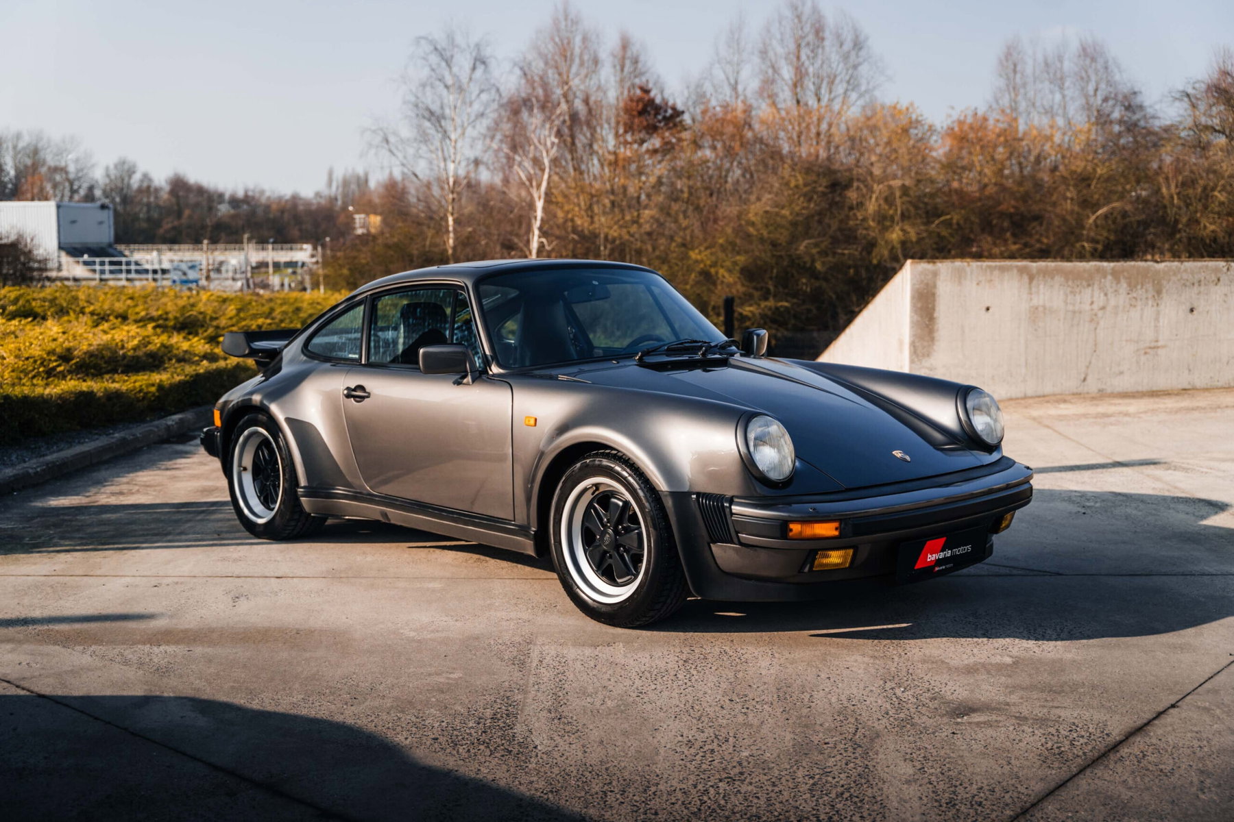 Porsche 911 Turbo 5 Gang 1989 - elferspot.com - Marketplace for
