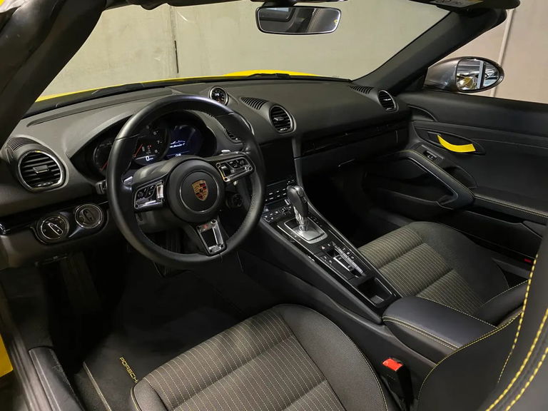 Porsche 718 Boxster T