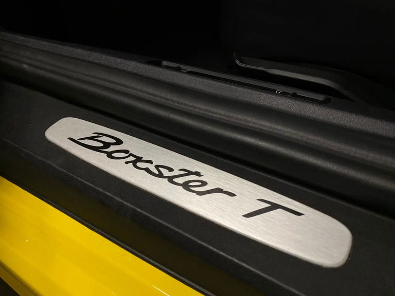 Porsche 718 Boxster T