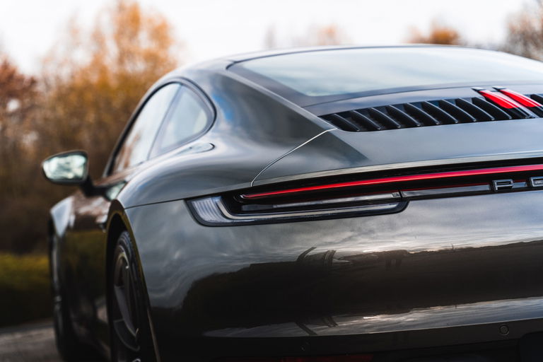 Porsche 992 Carrera