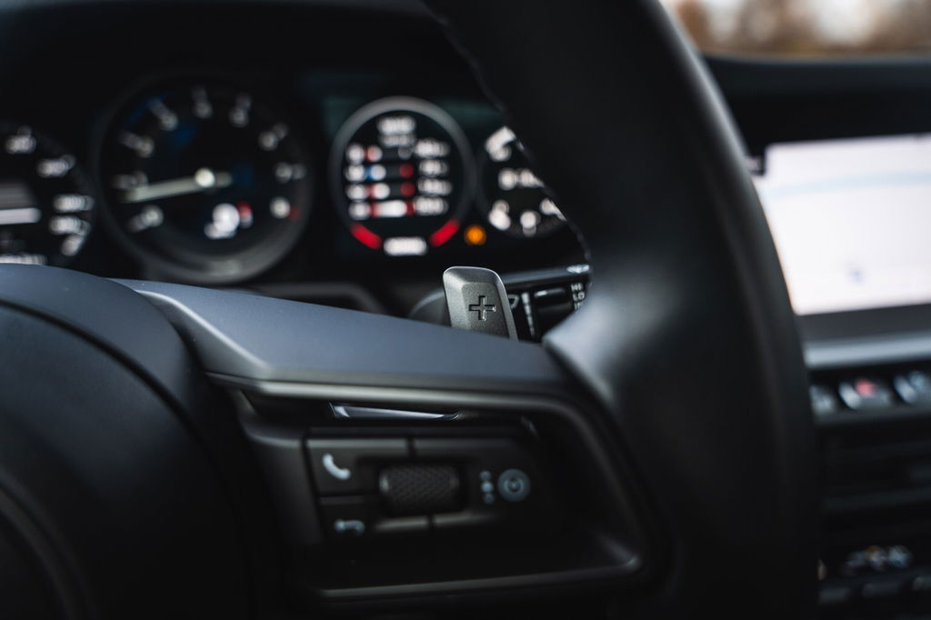 Porsche 992 Carrera