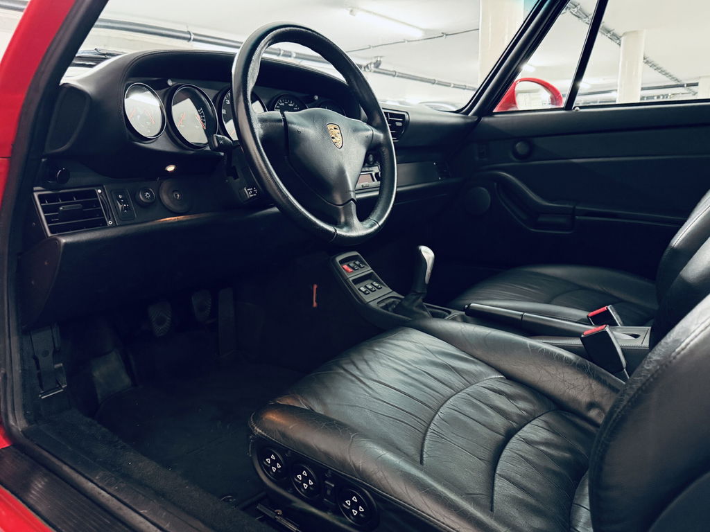 Porsche 993 Carrera 4S