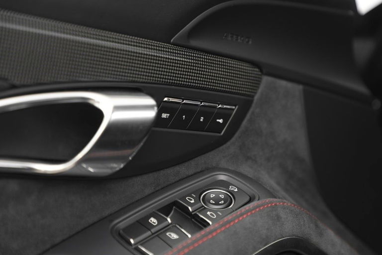 Porsche 991.2 Carrera GTS