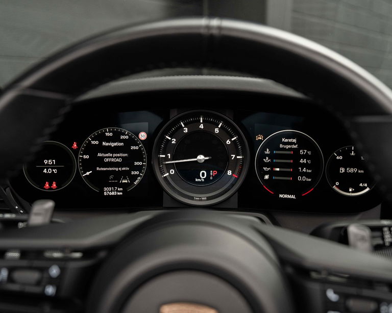 Porsche 992 Carrera 4S