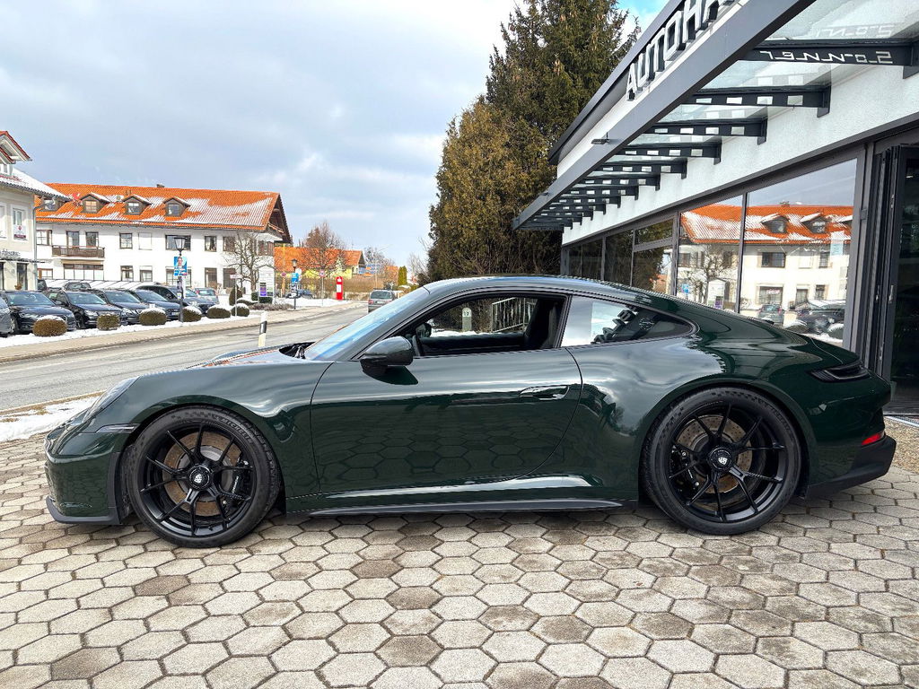 Porsche 992 GT3 Touring