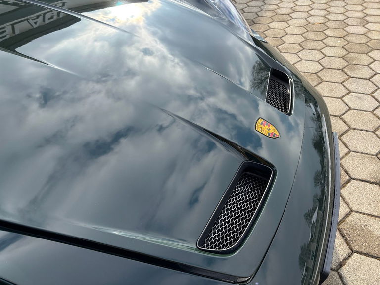 Porsche 992 GT3 Touring