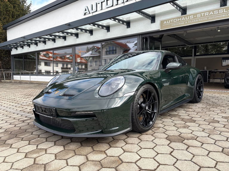 Porsche 992 GT3 Touring