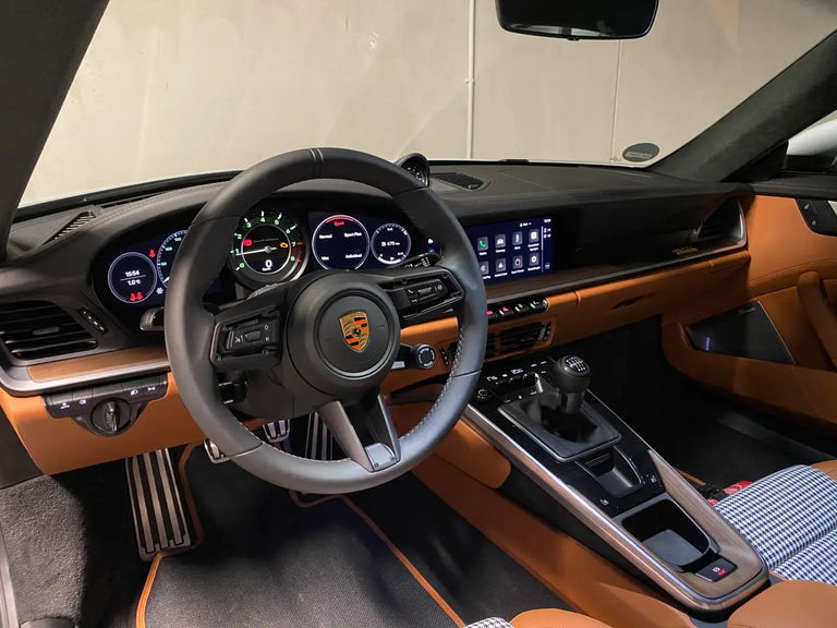 Porsche 992 Sport Classic