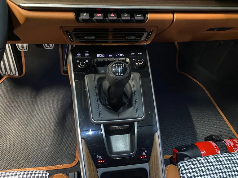 Porsche 992 Sport Classic