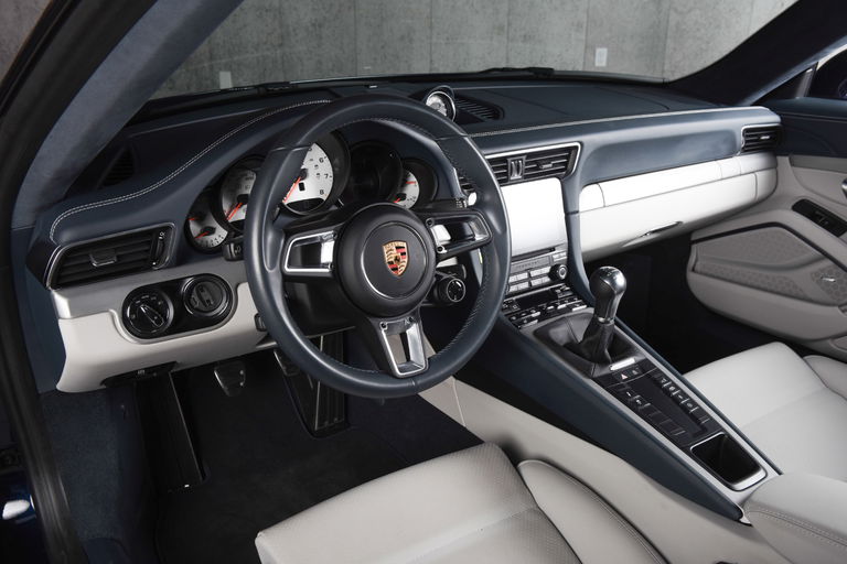 Porsche 991.2 Carrera GTS