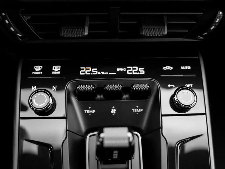 Porsche 992.2 Carrera