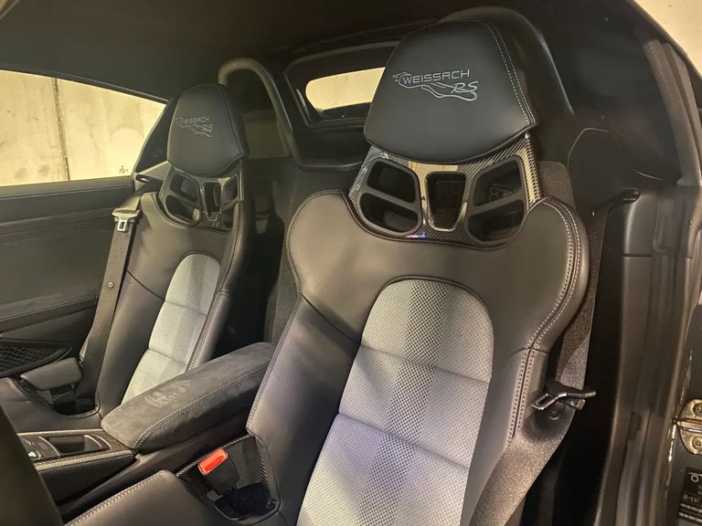 Porsche 718 Spyder RS