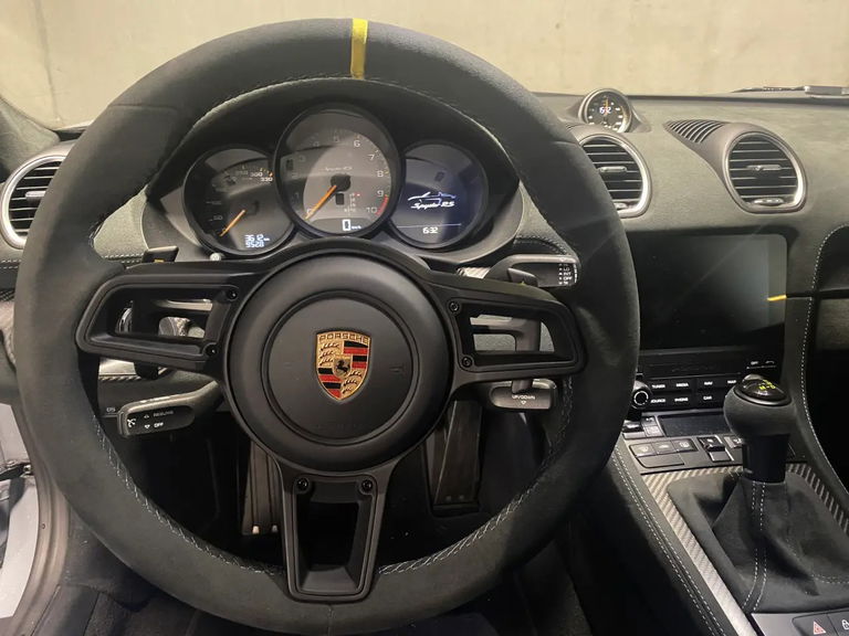 Porsche 718 Spyder RS