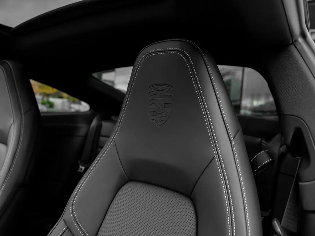 Porsche 992.2 Carrera