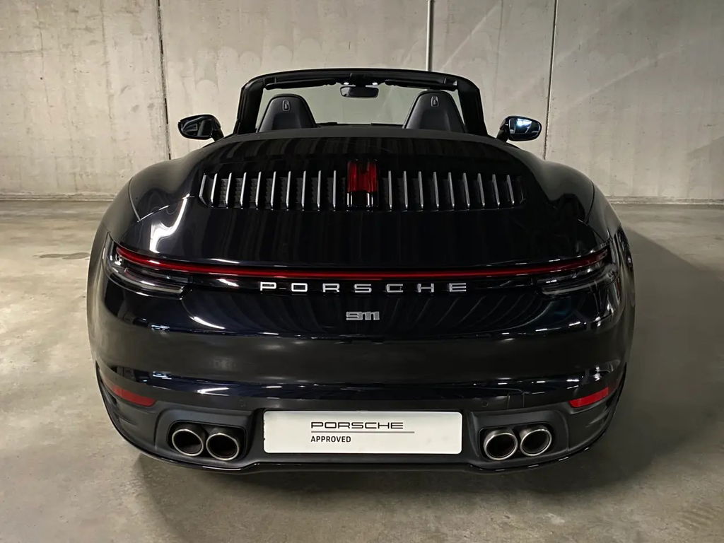 Porsche 992 Carrera 4S