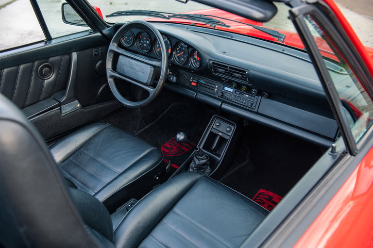 Porsche 911 Carrera 3.2