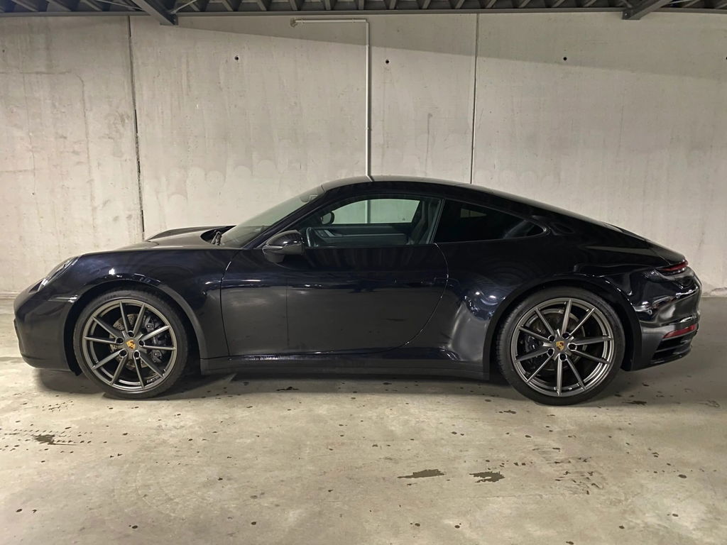 Porsche 992 Carrera