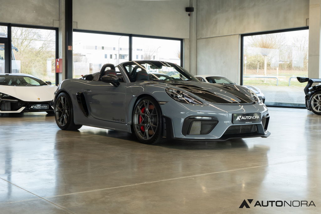 Porsche 718 Spyder RS
