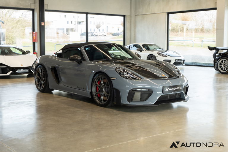 Porsche 718 Spyder RS