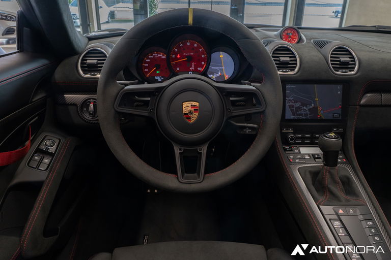 Porsche 718 Spyder RS