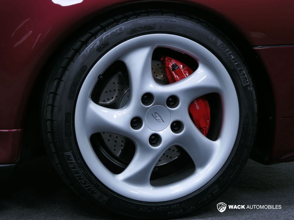 Porsche 993 Carrera 4S