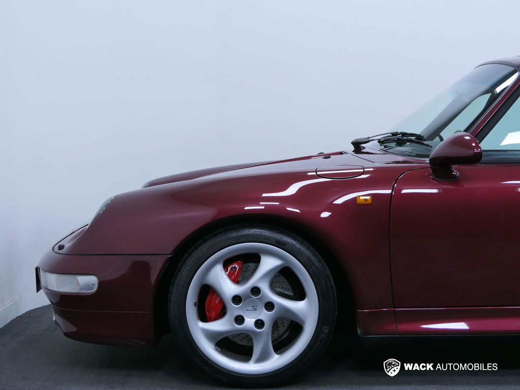 Porsche 993 Carrera 4S