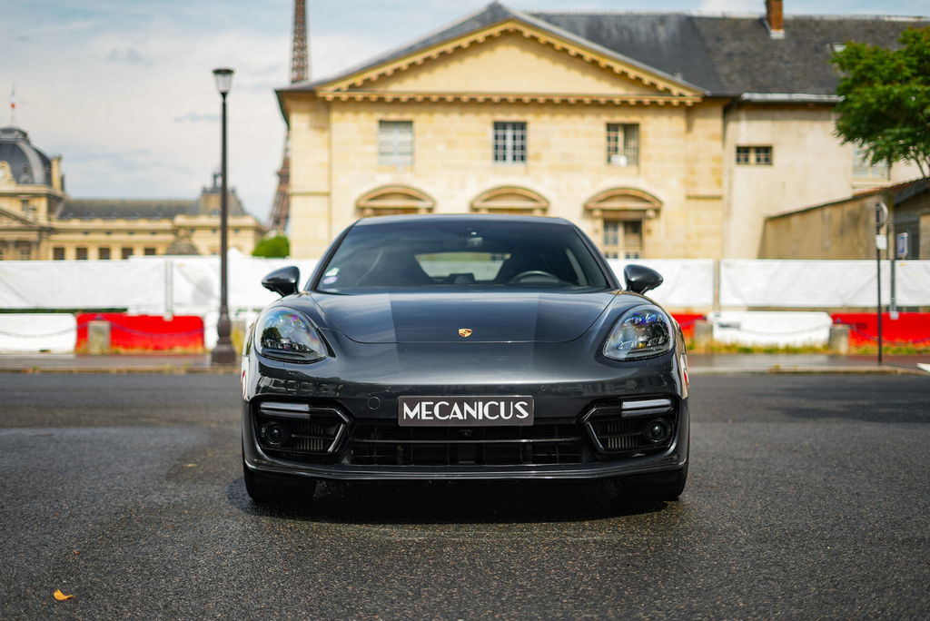 Porsche Panamera 4 E-Hybrid