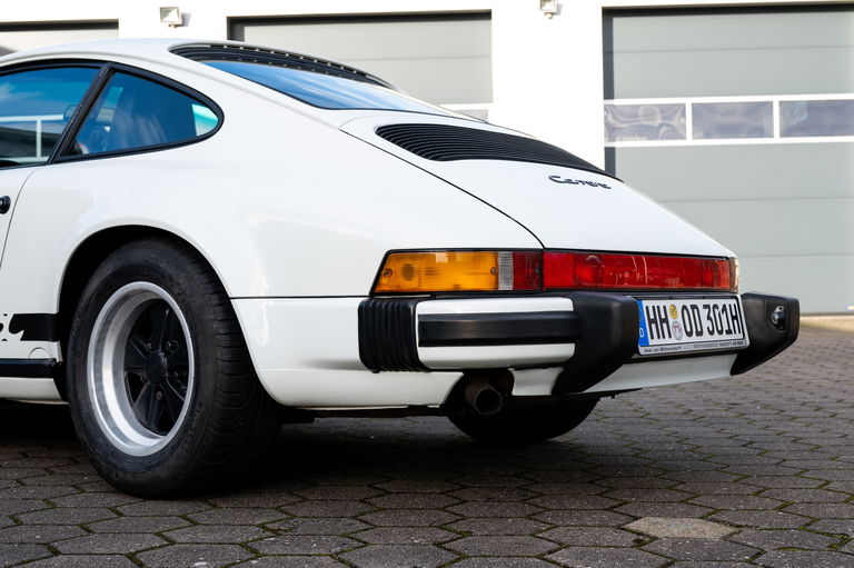 Porsche 911 Carrera 3.2
