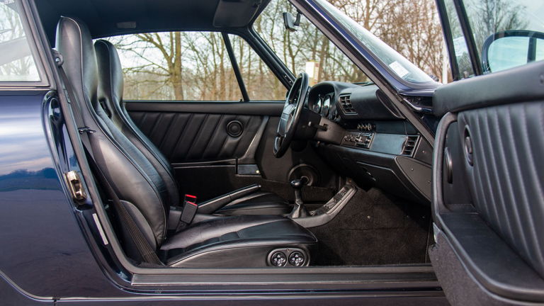 Porsche 964 Carrera 4