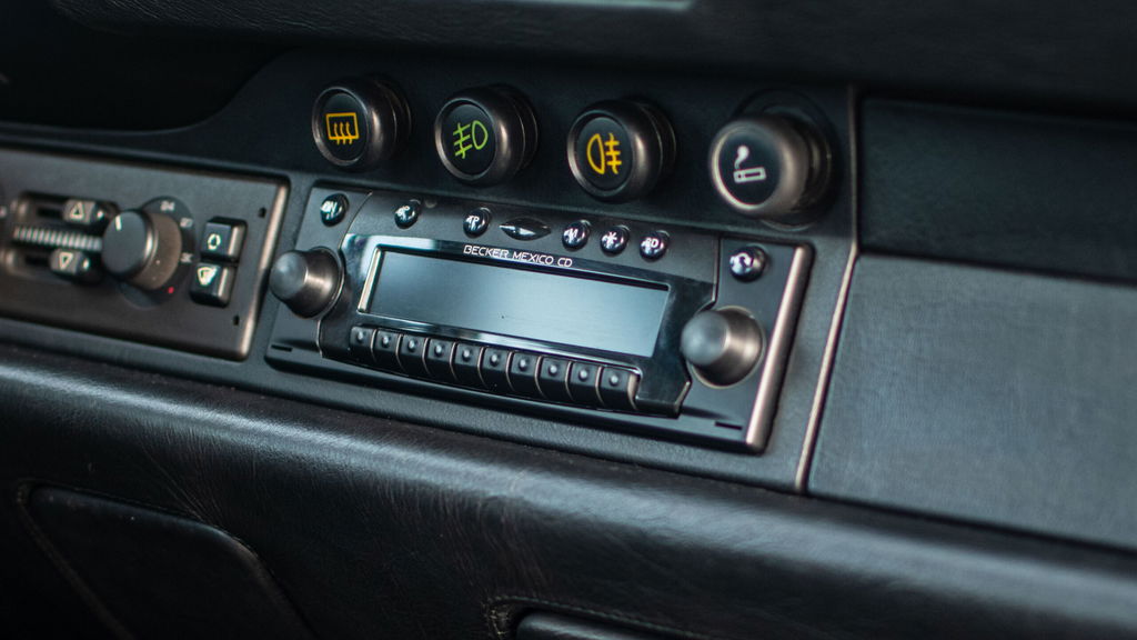 Porsche 964 Carrera 4