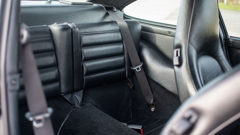 Porsche 964 Carrera 4