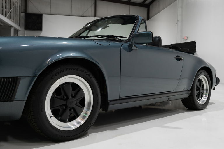 Porsche 911 Carrera 3.2 (US)