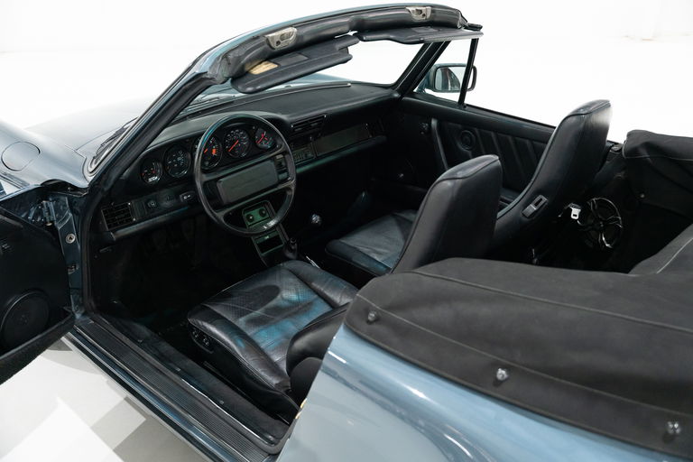 Porsche 911 Carrera 3.2 (US)