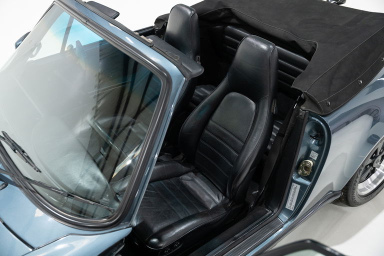 Porsche 911 Carrera 3.2 (US)