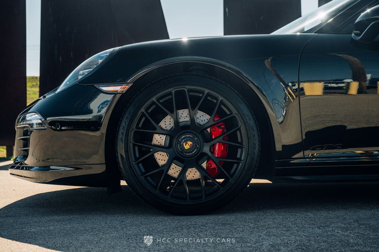 Porsche 991 Carrera 4 GTS