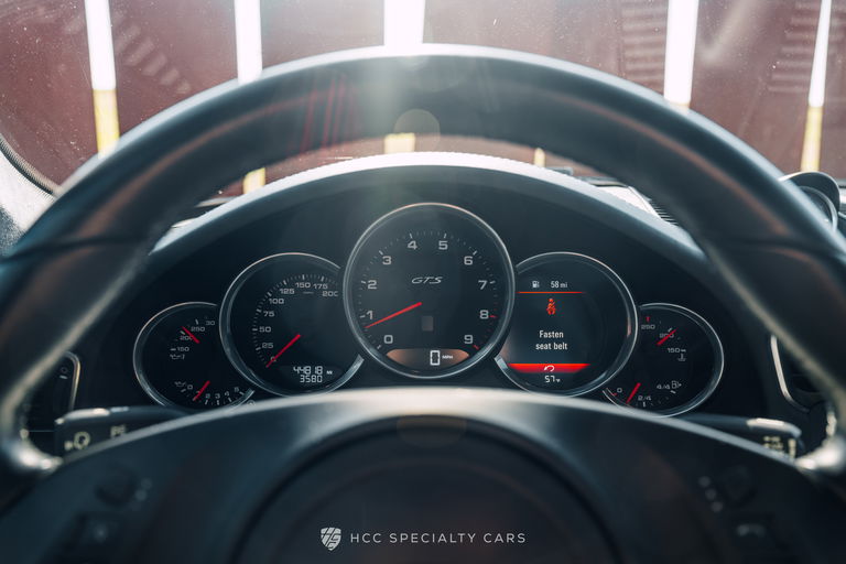 Porsche 991 Carrera 4 GTS