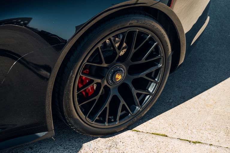 Porsche 991 Carrera 4 GTS