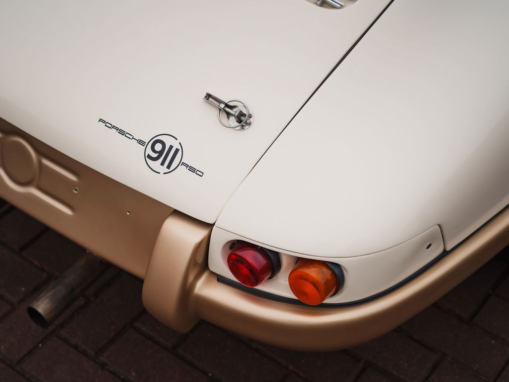 Porsche 911 Backdate